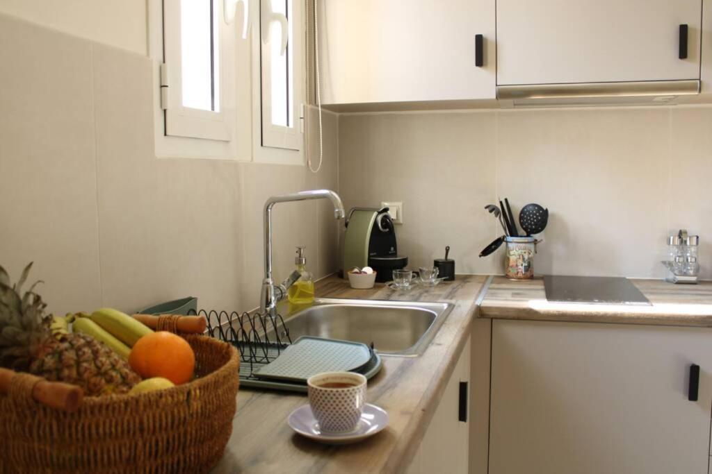 Aretis St Apartment นาฟปลิโอ ภายนอก รูปภาพ