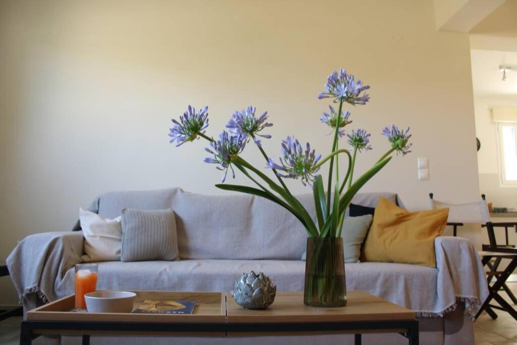 Aretis St Apartment นาฟปลิโอ ภายนอก รูปภาพ