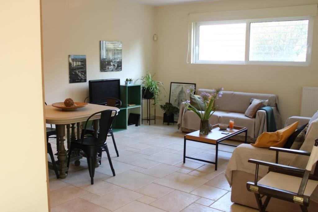 Aretis St Apartment นาฟปลิโอ ภายนอก รูปภาพ